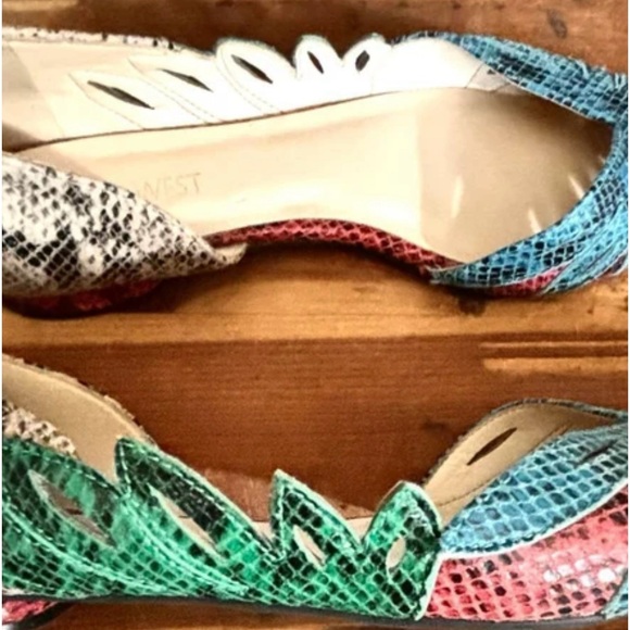 Nine West Multicolor Snakeskin design Pointed Toe Slip on Flats, Leather Upper. - Picture 4 of 6